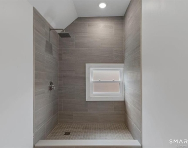 131 Dwight Street - Photo Thumbnail 11