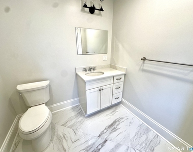 370 Stratfield Road - Photo Thumbnail 8