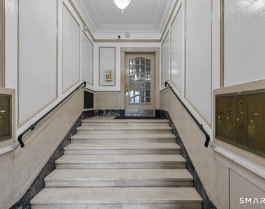 284 Orange Street - Photo Thumbnail 2