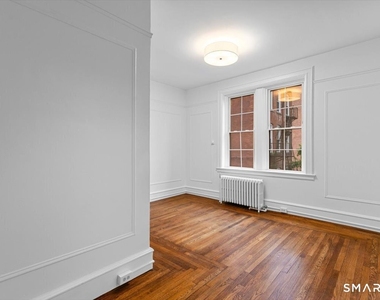 284 Orange Street - Photo Thumbnail 9