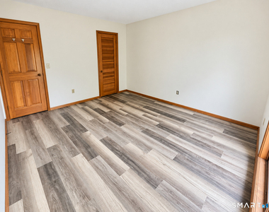 24 West Road - Photo Thumbnail 8