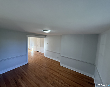 892 Main Street - Photo Thumbnail 5