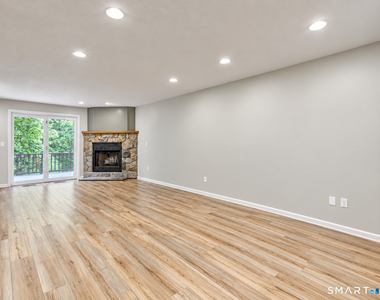 704 Mill Pond Drive - Photo Thumbnail 9