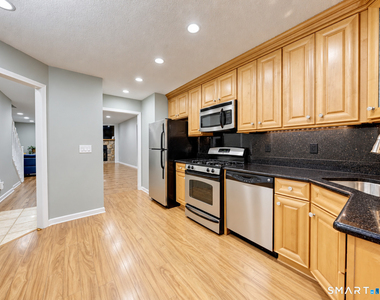 704 Mill Pond Drive - Photo Thumbnail 4