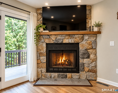 704 Mill Pond Drive - Photo Thumbnail 6