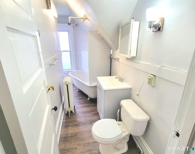 181 Bond Street - Photo Thumbnail 9