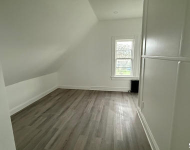 163 Deacon Street - Photo Thumbnail 4