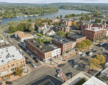 650 Main Street - Photo Thumbnail 9