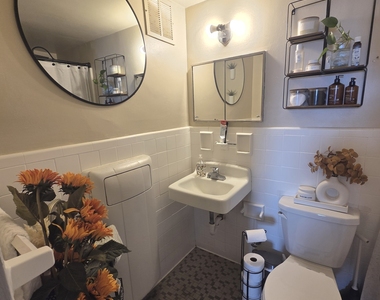 444 Bedford Street - Photo Thumbnail 10