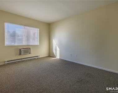 80 Claudia Drive - Photo Thumbnail 12