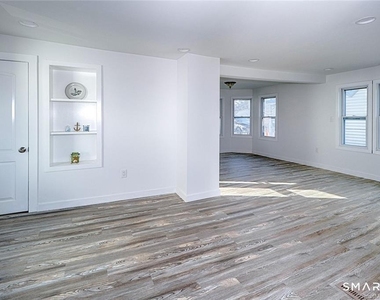 42 Botsford Avenue - Photo Thumbnail 8