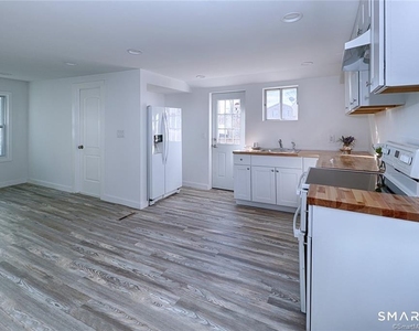 42 Botsford Avenue - Photo Thumbnail 6