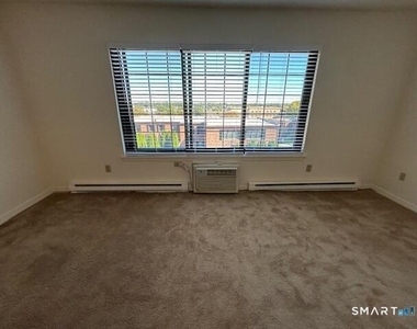 34 Prospect Street - Photo Thumbnail 3