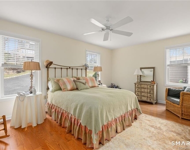 4 Eastview Road - Photo Thumbnail 10
