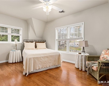 4 Eastview Road - Photo Thumbnail 20