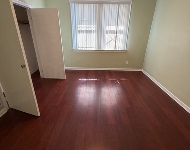 14 Spring Street - Photo Thumbnail 6