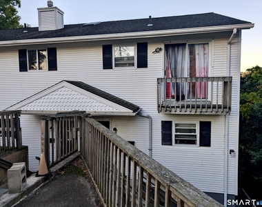 4 Oak Street - Photo Thumbnail 9
