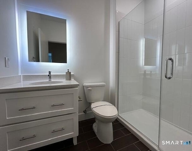 111b Morgan Street - Photo Thumbnail 27