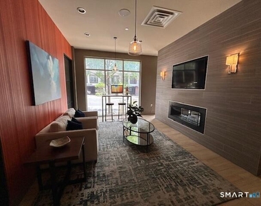 111b Morgan Street - Photo Thumbnail 16