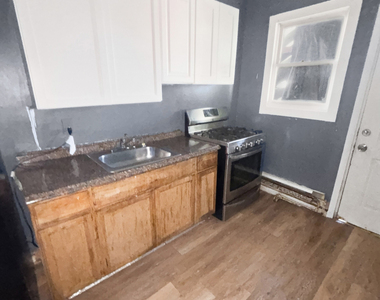 662 Noble Avenue - Photo Thumbnail 4
