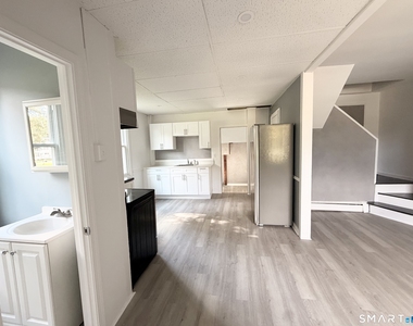 354 Main Street - Photo Thumbnail 2