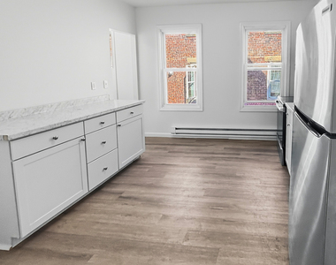 1739 Stratford Avenue - Photo Thumbnail 6