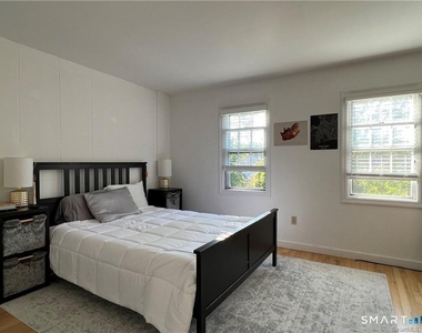 159 East Main Street - Photo Thumbnail 10