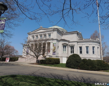 159 East Main Street - Photo Thumbnail 16
