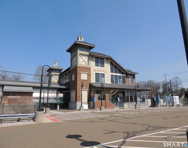 159 East Main Street - Photo Thumbnail 18