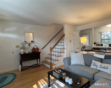 159 East Main Street - Photo Thumbnail 5