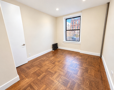 8630 23rd Avenue - Photo Thumbnail 3