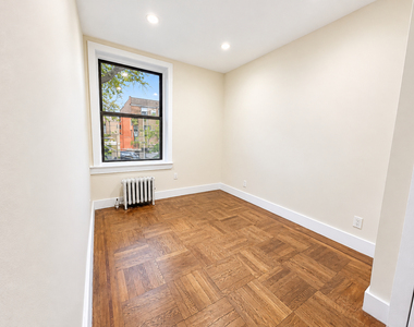 8630 23rd Avenue - Photo Thumbnail 5