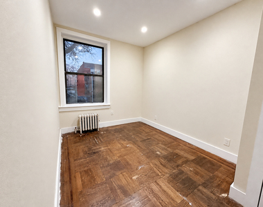 8630 23rd Avenue - Photo Thumbnail 4