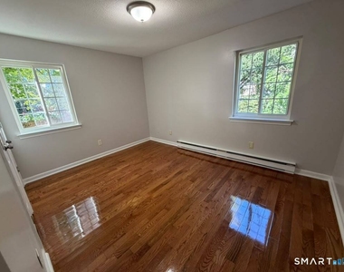 201 Bretton Street - Photo Thumbnail 10