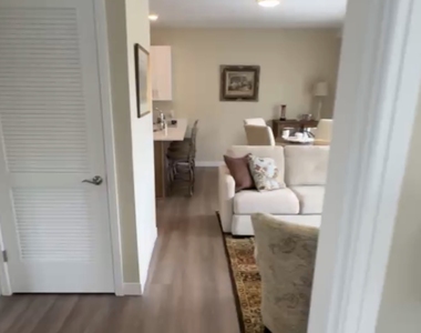 58 58 Maple St Street - Photo Thumbnail 8