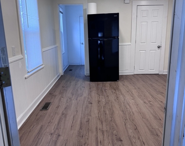 232 Hawkins Street - Photo Thumbnail 4