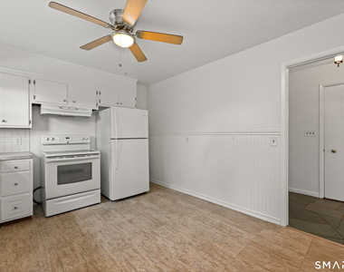 12 Rockland Place - Photo Thumbnail 7