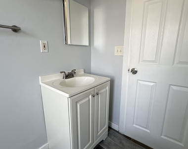 378 Maple Street - Photo Thumbnail 5
