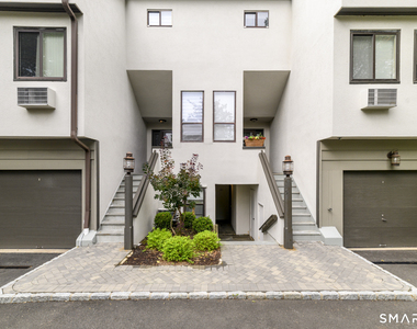 73 Harbor Drive - Photo Thumbnail 4