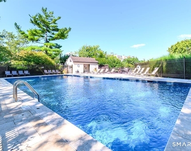 73 Harbor Drive - Photo Thumbnail 33