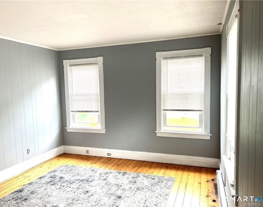 130 Platt Avenue - Photo Thumbnail 3