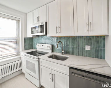 218 Bedford Street - Photo Thumbnail 6