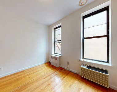 500 East 76th Street - Photo Thumbnail 5
