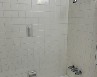 W 52 St / 8th Avenue - Photo Thumbnail 2
