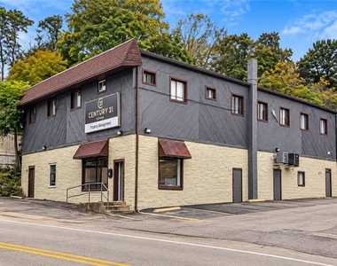 10261 Center Highway - Photo Thumbnail 1