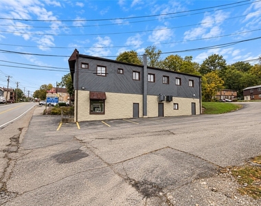 10261 Center Highway - Photo Thumbnail 12