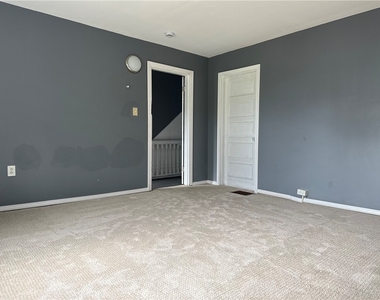 1703 Bailie Ave - Photo Thumbnail 17
