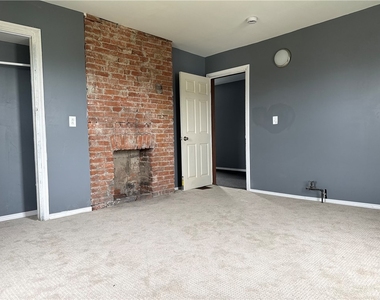 1703 Bailie Ave - Photo Thumbnail 14