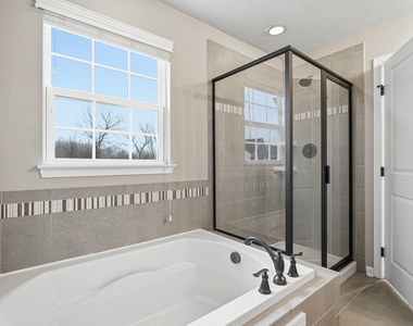 1204 Pointe View Drive - Photo Thumbnail 27