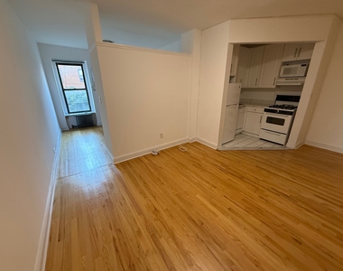 165 East 83rd Street - Photo Thumbnail 5